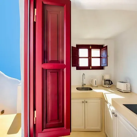 Oikia Cave House Villa *