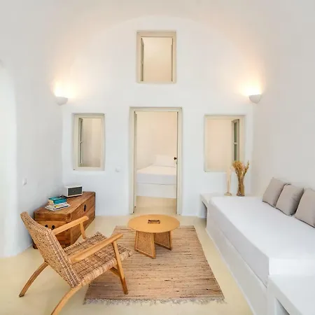 Oikia Cave House Villa *