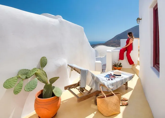 Oikia Cave House Villa *