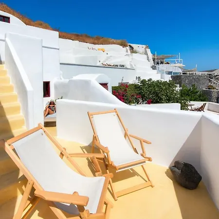 Villa Oikia Cave House *