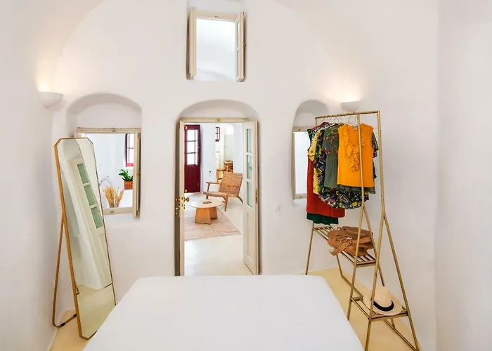 Oikia Cave House Villa *